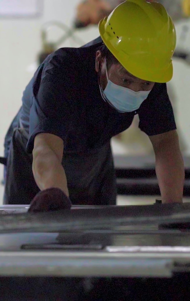 Expert in Compression and Injection Molding