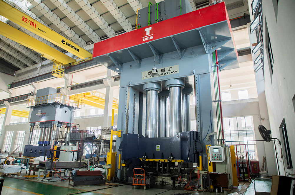 What is the process of BMC molding?
