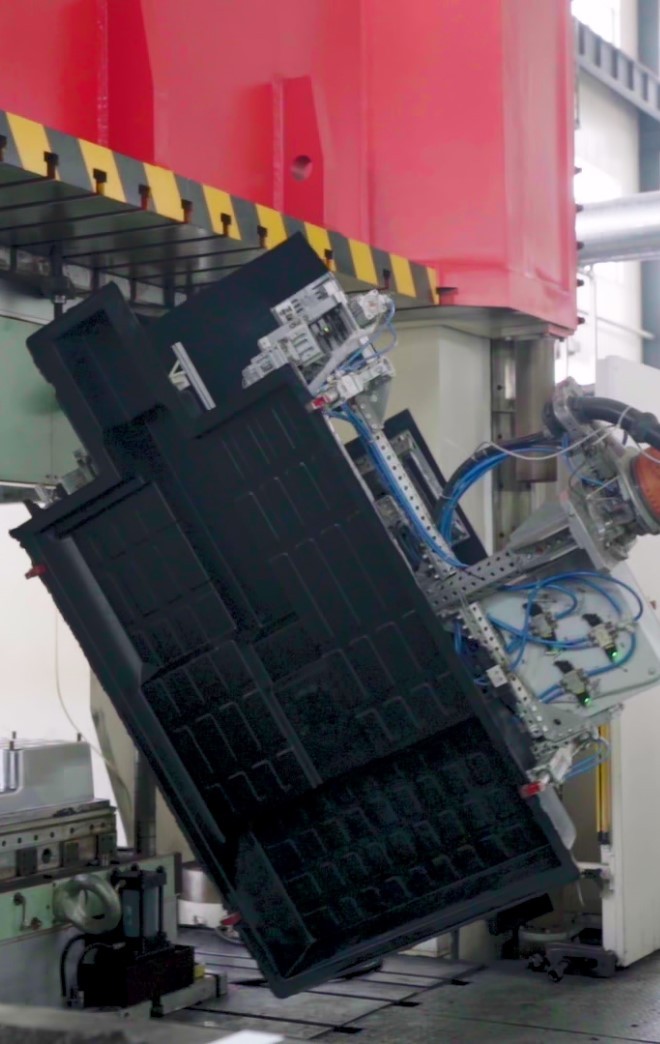 Suase Unveils Innovative Composite Battery Case Technology