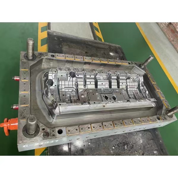 Mudguard Mold - Applications and Development Trends