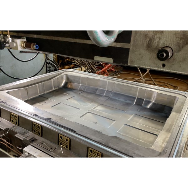 EV Battery Box Upper Cover Mold